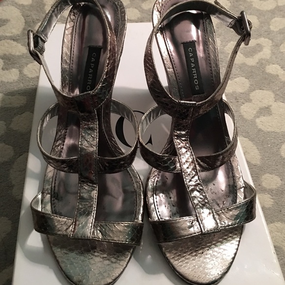 Caparros pewter strappy heels size 6 1/2 - Picture 1 of 4