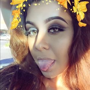 Meet your Posher, Astrid