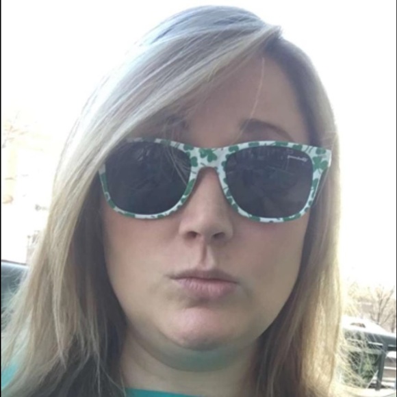 Meet your Posher - Picture 4 of 4