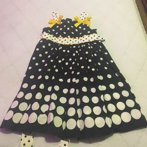Girls dress