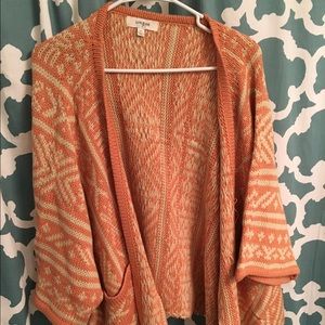 Short sleeve sweater, umgee brand, size M/L