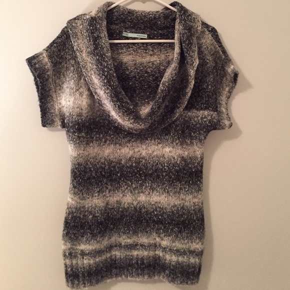 Cowl neck sweater NWOT