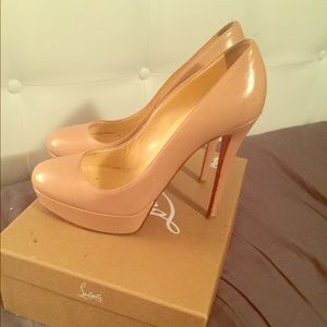 LOUBOUTIN BIANCA NUDE HEELS SZ 39.5
