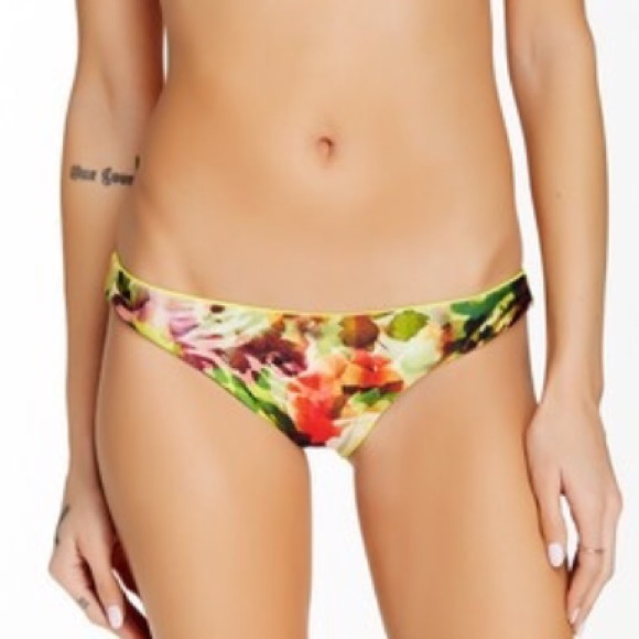 🎉Beach Bunny 🐰 Tropical Oasis Bikini Bottom NEW