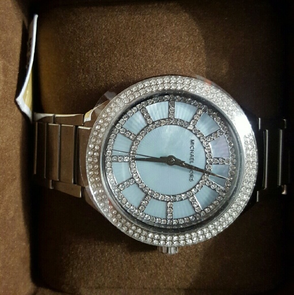 Watch - Picture 2 of 2
