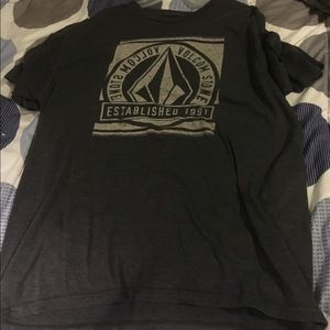 Volcom t shirt