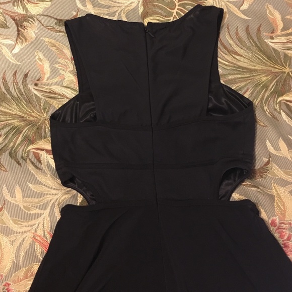 Bebe medium black dress. Cut out sides. - Picture 3 of 4