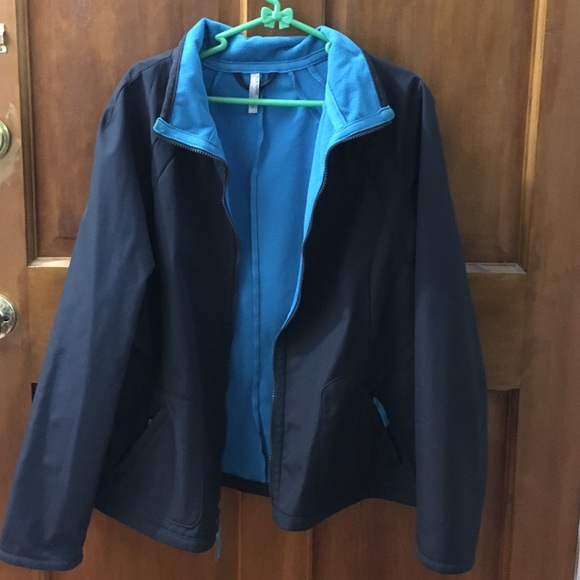 Blue ☔️🌪🌬proof jacket! - Picture 1 of 1