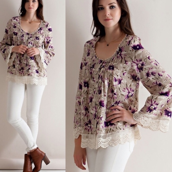 Tops - Floral Blouse❣️2 COLORS❣️