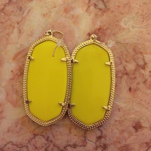 Kendra Scott Elle Earrings in Yellow