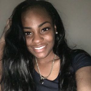 Meet your Posher, Sabrina