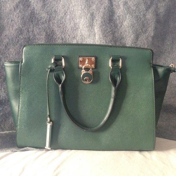 An forest green purse!