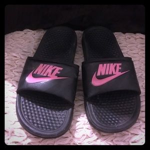 Nike slip-ons