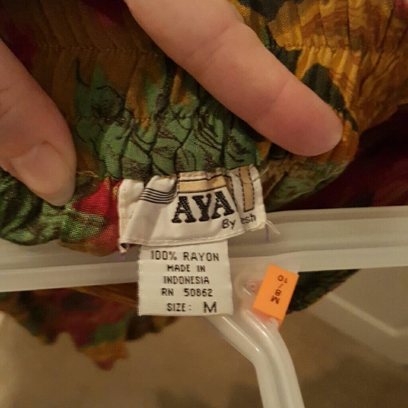 High-waisted Bermuda floral shorts - Picture 2 of 3