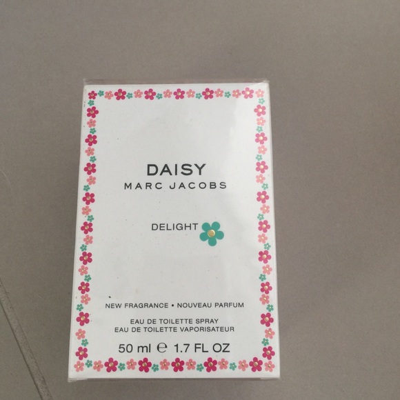 Perfume DAISY by MARC JACOBS