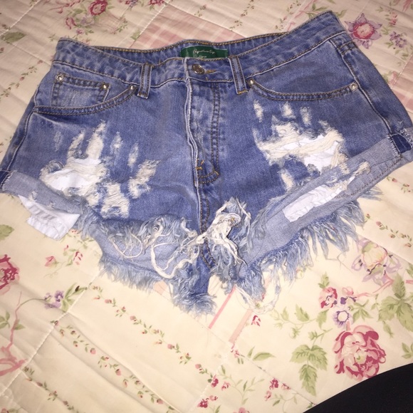 Ripped denim shorts