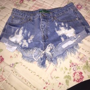 Ripped denim shorts