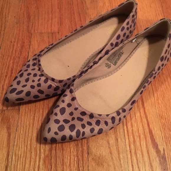 old navy cheetah flats