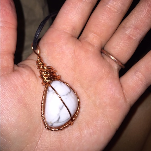 handmade howlite wire wrapped necklace