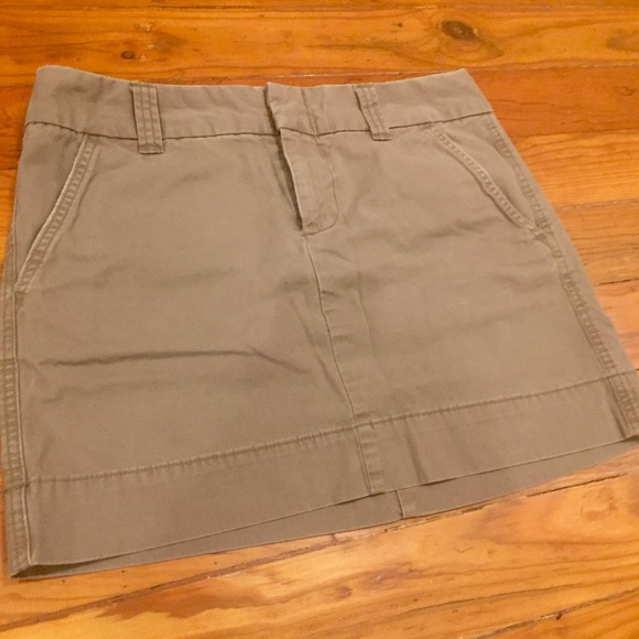 GAP chino skirt