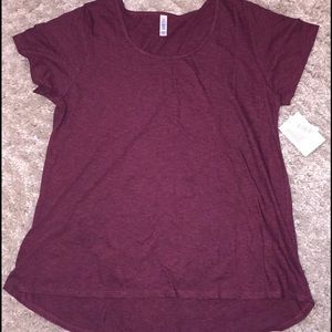 NWT Lularoe Classic Tee