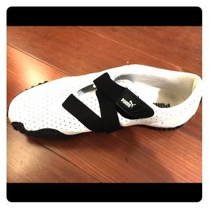 White and black puma sneakers