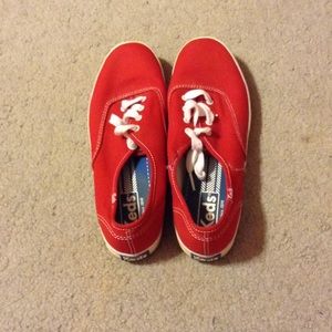 Red keds