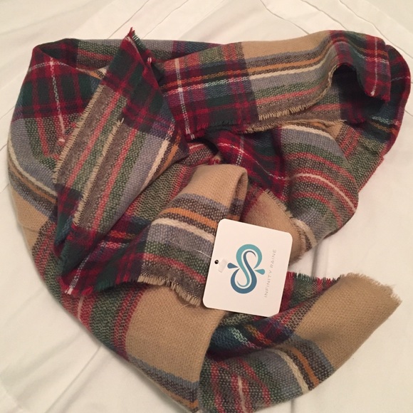 ‼️LAST ONE 🆕Plaid Infinity Scarf - Picture 3 of 3