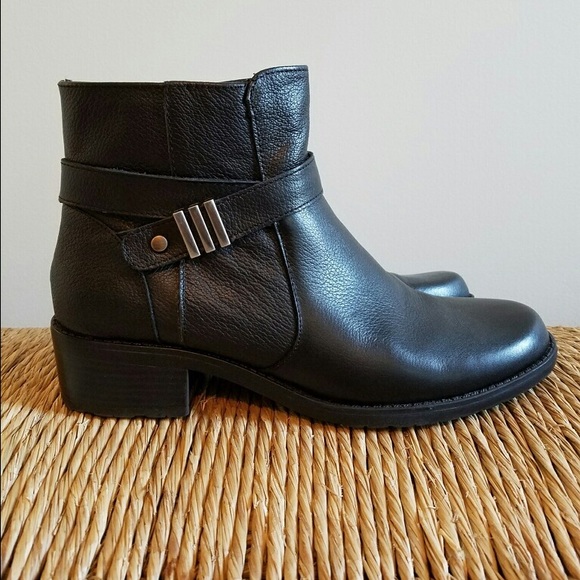 ‼️SOLD‼️ Anne Klein ankle boots