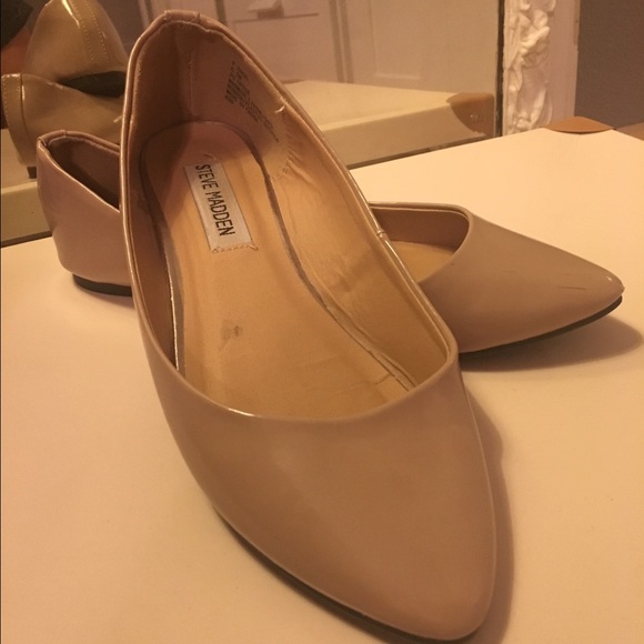 Steve Madden Nude Flats