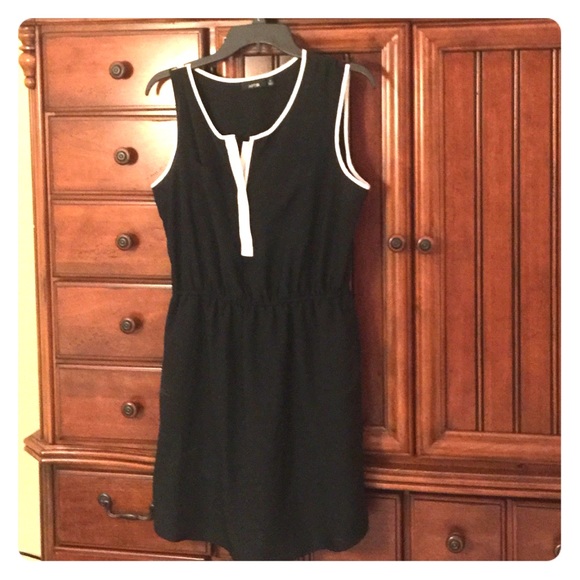 🌻Apt. 9 Jumper/Dress Size M🌻