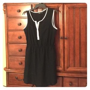 🌻Apt. 9 Jumper/Dress Size M🌻