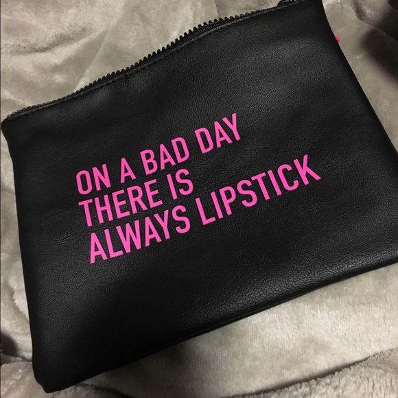 Makeup Bag 💄 - Picture 3 of 3