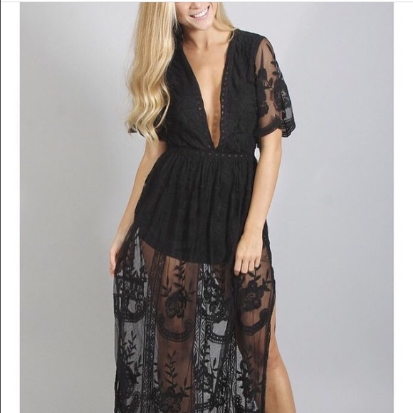 Black lace dress - Picture 3 of 4