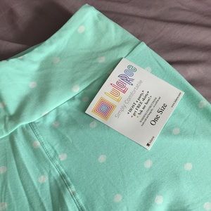 LuLaRoe one size light teal polka dot leggins