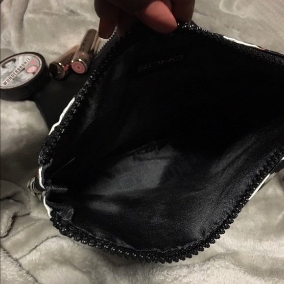 Makeup Bag💄 - Picture 2 of 3