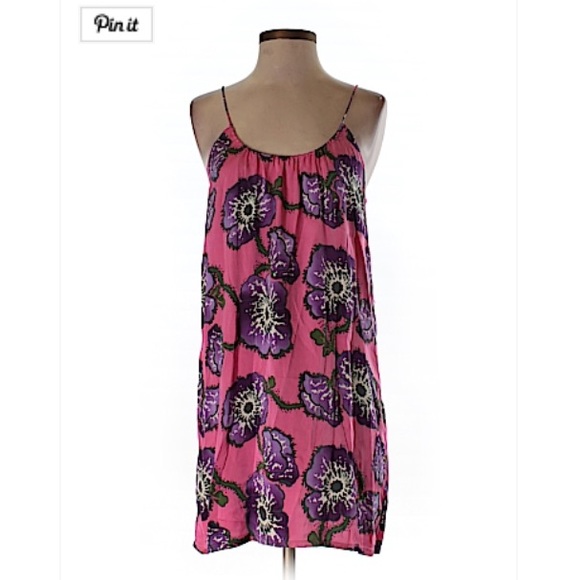 Beautiful Tucker Floral Dress! Sz M/L