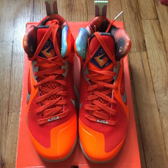 Galaxy Lebron IX - Picture 2 of 4