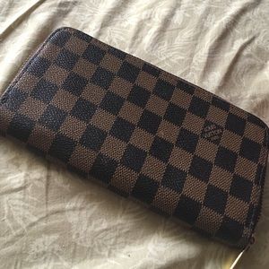 Checkered inspired wallet