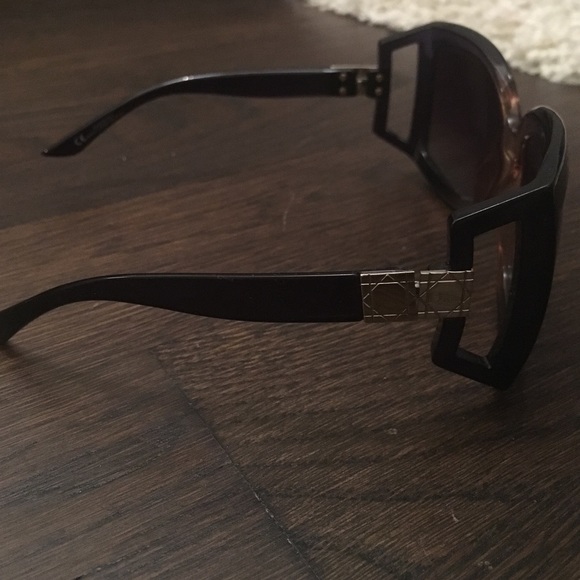 Brown Dior sunglasses - Picture 3 of 4
