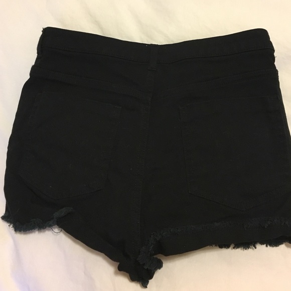 Black h&m hean shorts size 4 - Picture 4 of 4