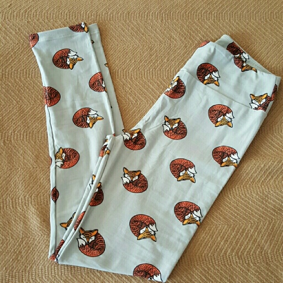 Sleepy fox OS leggings