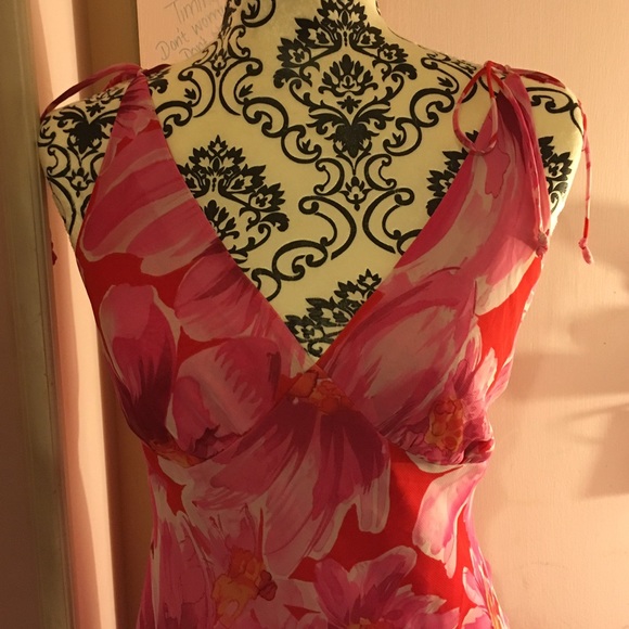 Dress - Picture 2 of 3