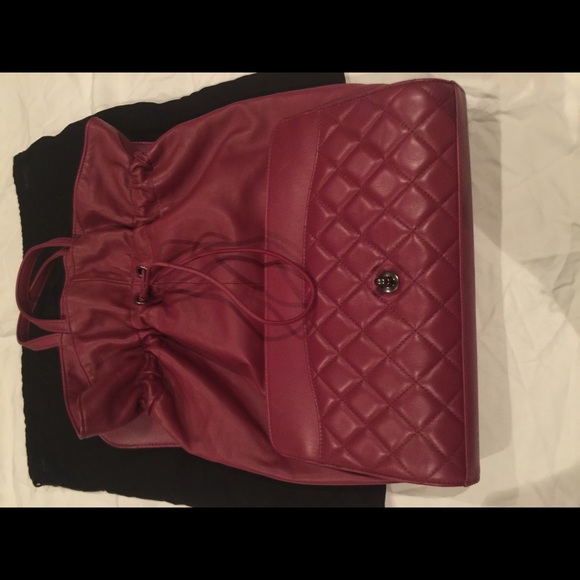 SOLD!! Beautiful Authentic Chanel Flap Bag - Picture 2 of 4