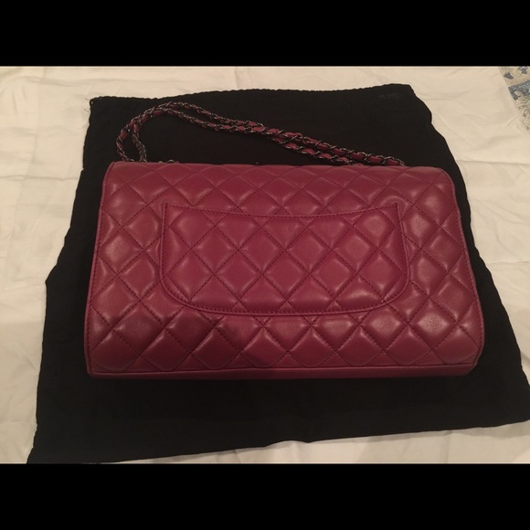 SOLD!! Beautiful Authentic Chanel Flap Bag - Picture 4 of 4