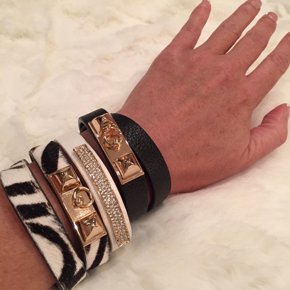 💲FIRM - Zebra Bracelet - Picture 3 of 4