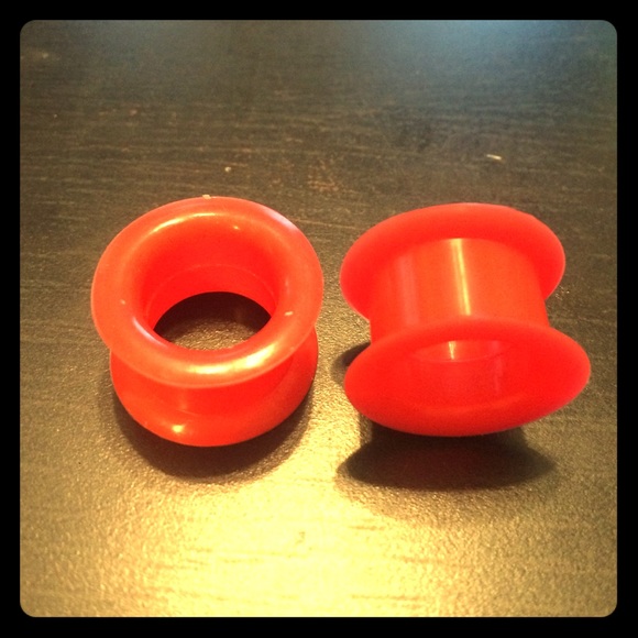 5/8" Silicone Red Plugs