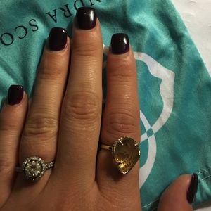 Yellow gold daisy and transparent peach ring