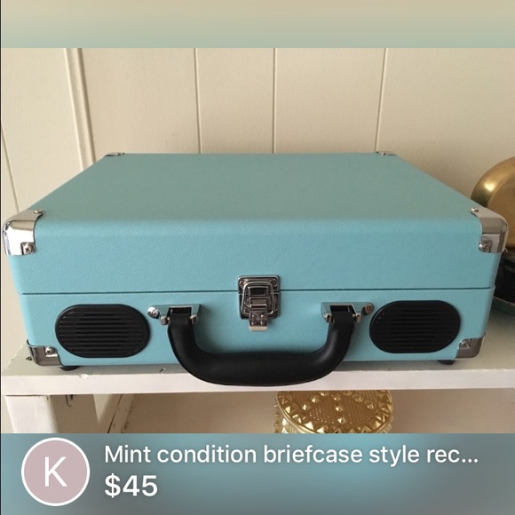 Mint Condition 1byone Record Player - image 2