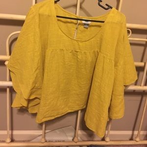 Old navy yellow top 😍